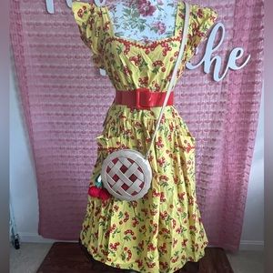 Bernie Dexter Retro 1940’s/‘50s Yellow Cherry Print Ruffle Apron Dress 👗 🍒